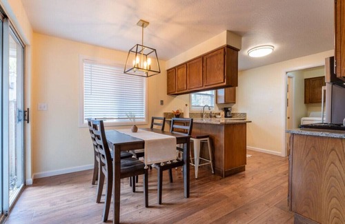 Boise Casa | Teddy's Townhome 3bd 1.5bath Freshly Renovated!