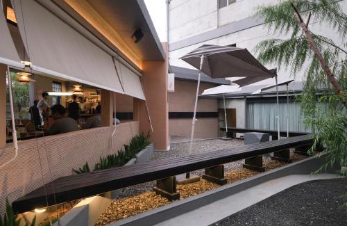 Ragunan Hotel | Teduh Simatupang