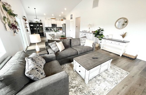 Moses Lake Casa | Tee Box Retreat - Home in The Legacy Golf Course