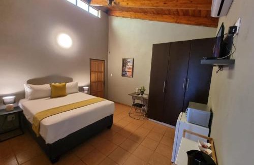 Thabazimbi Casa | Tee Cee Marvelous Guesthouse
