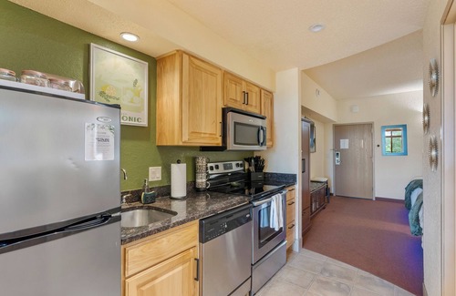 Wisconsin Dells Condominio | Tee Time Terrace - Rare Find! Chula Vista Retreat!