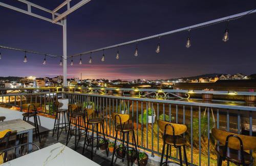 Da Lat Apartamento | Teen Hillside Đà Lạt- View Nhà Lồng lãng mạn