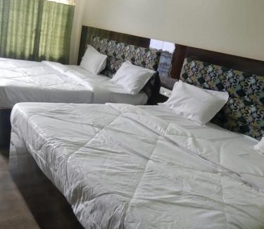 The Mall Road Hotel | Tejas valley