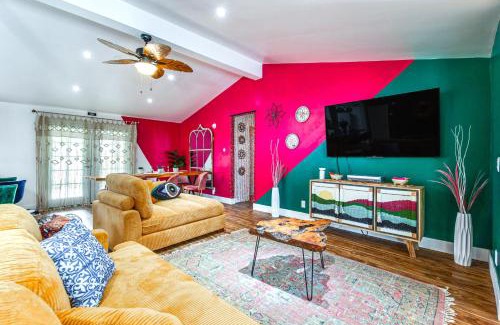 Temecula Casa | Temecula Home with Cowboy Pool - Near Wineries!