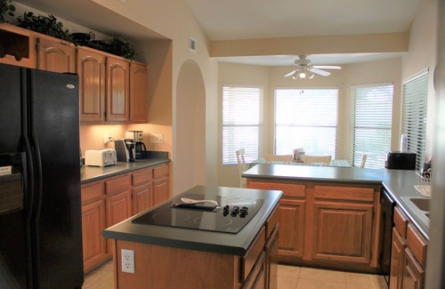 Greater Corona Village Casa | Gran casa de vacaciones - Community POOL & SPA-