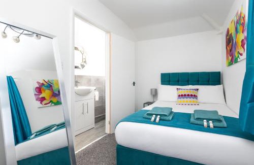 Whitkirk Casa | Temple by Alt-Stay Accommodation - 4 Bed House Ideal For Workforces & Relocations - Weekly & Monthly Rates Available