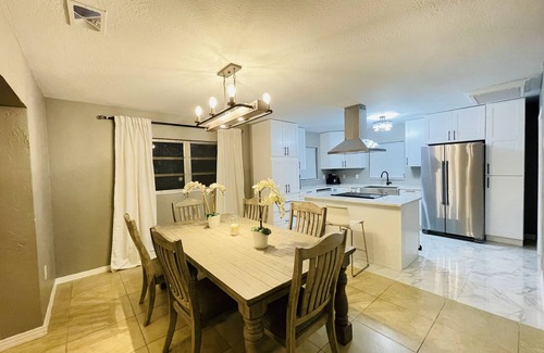 Temple Terrace Casa | Temple Terrace and Busch Gardens Hideout