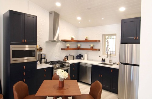 Angel Fire Cabina | Ten Cabins on One Property, Fire Pit, BBQ, King Bed, Free Sledding, A/C
