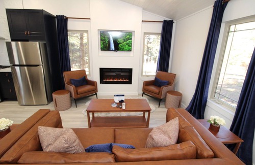 Angel Fire Cabina | Ten Cabins on One Property, Fire Pit, BBQ, King Bed, Free Sledding, A/C