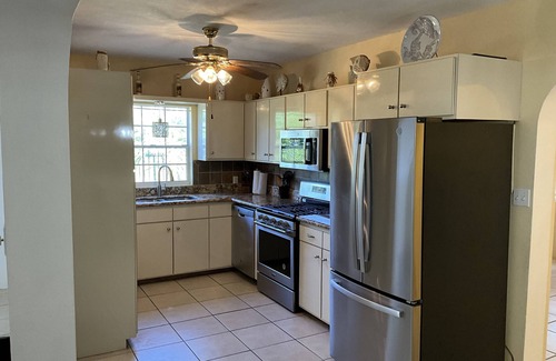Estate William Casa | Ten minute walk to the beach and with beautiful sunsets