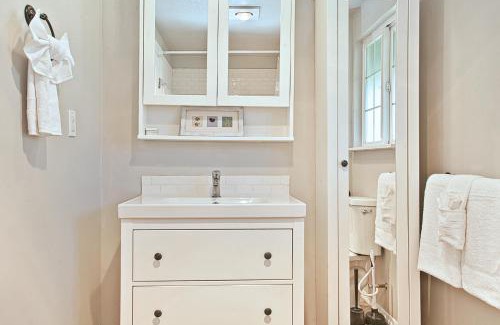 Oyehut-Hogans Corner Casa | Ten Pines Cottage