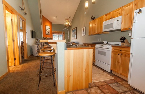 Mountain House Condominio | Tenderfoot Lodge by Summit County Mountain Retreats