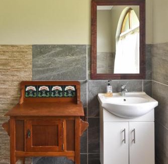 Die Barakke Casa | Tenikwa Wildlife Centre & Spa