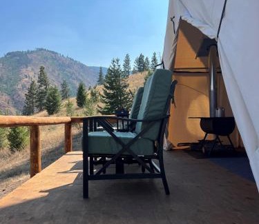 Conner Otro | Tent 1 Oxen-Le-Fields Montana