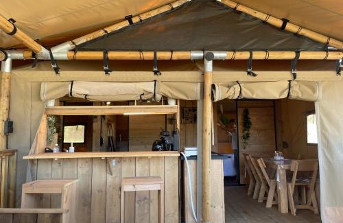 Vallon-Pont-d'Arc Otro | Tente chauffée avec piscine lagon