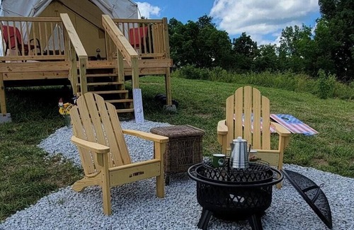Waynesboro Alquiler De RV | Tentrr Signature Site - Little Creek Ranch