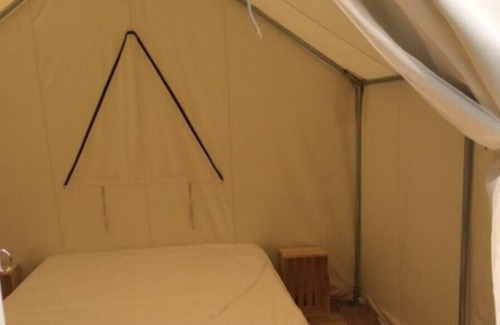 Salem Alquiler De RV | Tentrr Signature Site - Bargate Trail Tent at Sky Parlor Farm