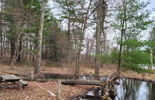 Somers Alquiler De RV | Tentrr Signature Site - Beaver Pond Camping at Farm Winery
