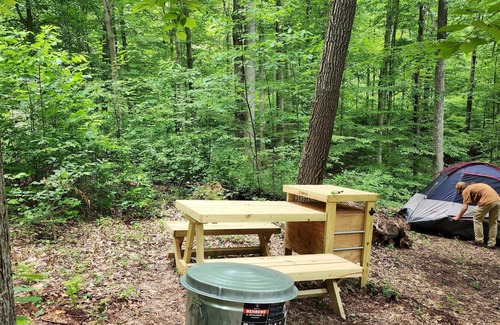 Logan Alquiler De RV | Tentrr Signature Site - Lazy Ferret Glamping - Camp Bobcat