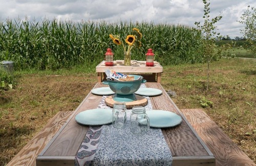 Belfast Alquiler De RV | Tentrr - Pearl Brook Farm Overlook