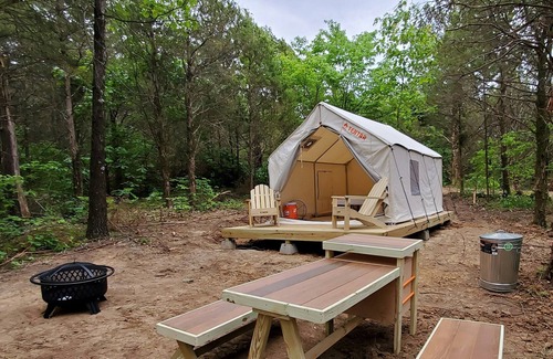 Catawissa Alquiler De RV | Tentrr Signature Site - Camp on 300 acres with Winery at Idle Acres