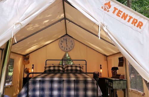 Pine Bush Alquiler De RV | Tentrr - Campamento de tiendas de Boulder Point