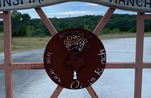 Wimberley Alquiler De RV | Tentrr Signature Site - Inspiring Oaks Ranch