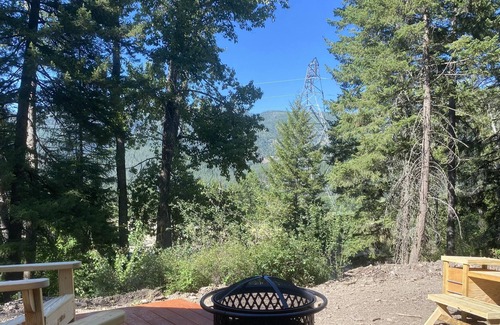 Missoula Alquiler De RV | Tentrr Signature Site - Waylon's Way - Tentrr Plus Site open for winter camping