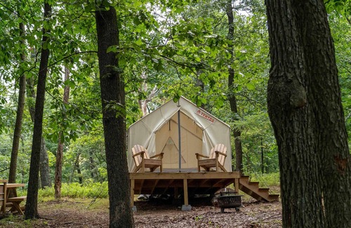 Berkeley Springs Alquiler De RV | Tentrr State Park Site - WV Cacapon State Park - Site C (1.8 miles past Cacapon