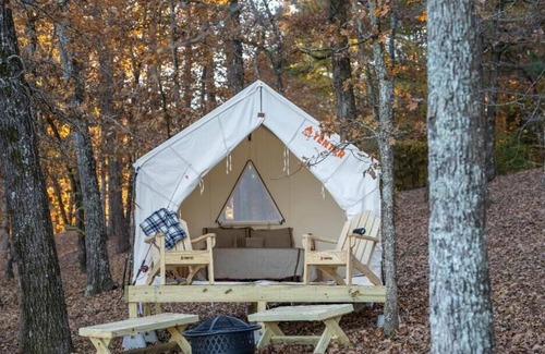 Dennis Alquiler De RV | Tentrr State Park Site - Mississippi Tishomingo State Park - Haynes Lake West A
