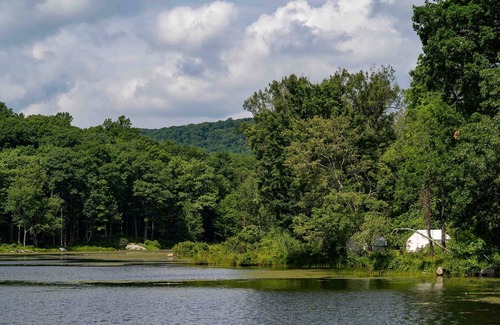 Woodbury Alquiler De RV | Tentrr State Park Site - NY Harriman State Park - Tucked Away C at Silver Mine L