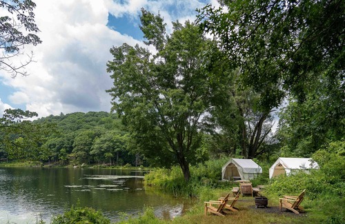 Woodbury Alquiler De RV | Tentrr State Park Site - NY Harriman State Park - Tucked Away C at Silver Mine L
