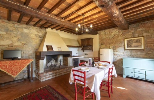 Lucignano Casa | Tenuta Farneta by Interhome