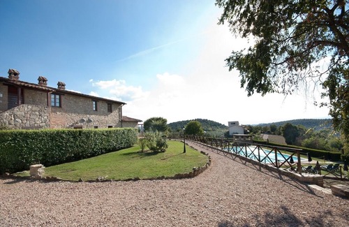 Gualdo Cattaneo Apartamento | Tenuta di Forte Sorgnano | Farmhouse with private pool