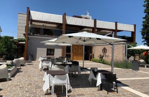 Frisa Hotel | Tenuta Micoli