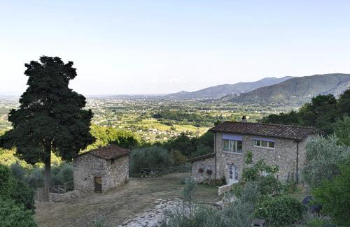 Vicopelago Villa | Tenuta San Giovanni Lucca - Borgo Ai Rovai