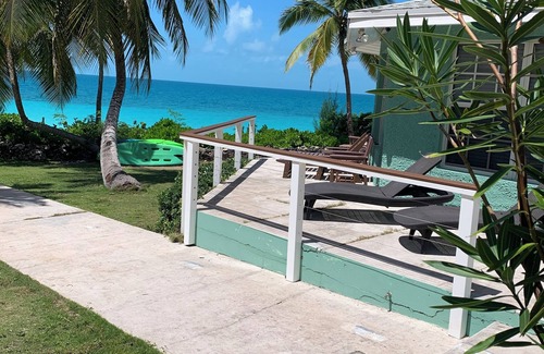 Gregory Town Casa | Casa frente a la playa en Oleander Gardens