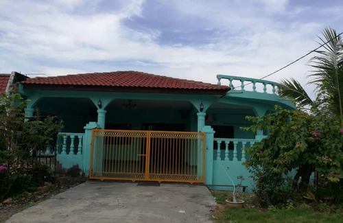 Si Rusa Complejo | Teratak Port Dickson Homestay