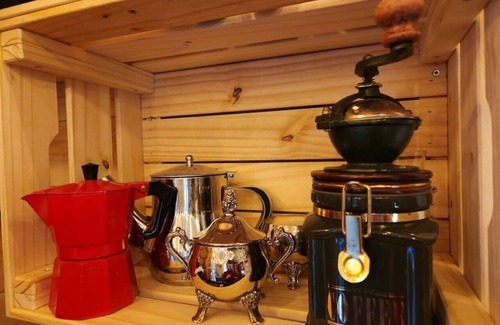 Bracebridge Casa | Teremok Log Cabin & Cedar Hot Tub & Sauna on Wood