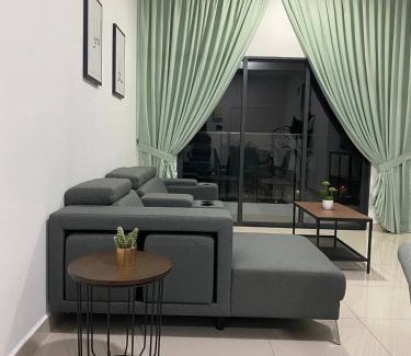 Batu Buruk Apartamento | Terengganu Dreamscapes at Icon Residence, Spacious with Nature View