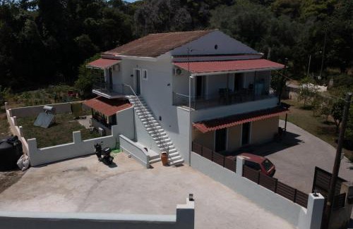Sinarades Apartamento | Tereza's charming house