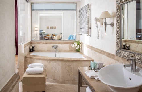 Saturnia Hotel | Terme di Saturnia Natural Spa & Golf Resort - The Leading Hotels of the World