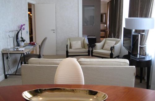 Saturnia Hotel | Terme di Saturnia Natural Spa & Golf Resort - The Leading Hotels of the World