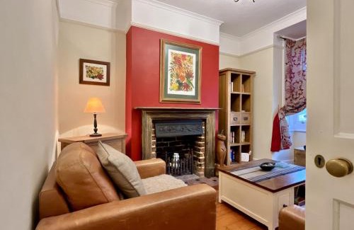 Bognor Regis Casa | Tern Cottage by inspirestays-com