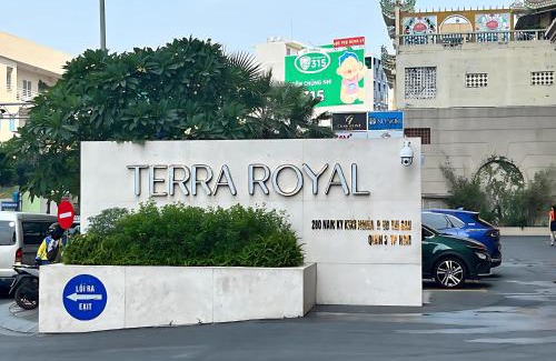 Phuong 8 Apartamento | Terra Royal Apartment D3 - 1 2 BR at City Center