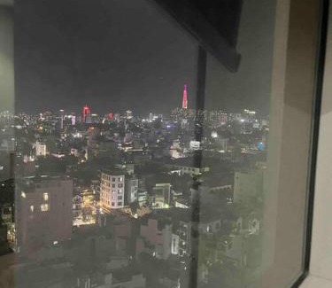 Phuong 8 Apartamento | Terra royal Commercial center apartment - 2 BR - good price by YOLO HOME