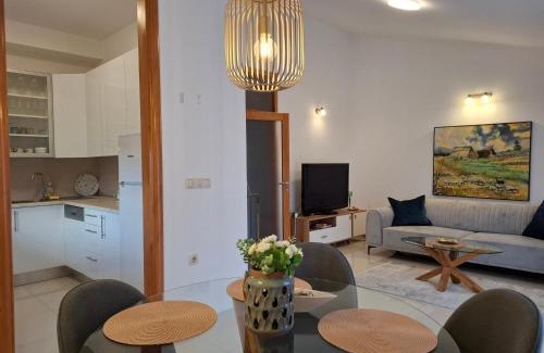 Siroki Brijeg Apartamento | Terrace Apartmani