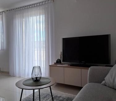 Siroki Brijeg Apartamento | Terrace Apartmani