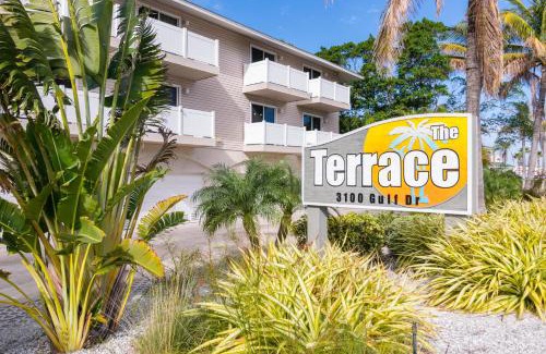 Ilexhurst Casa | Terrace Condo 1