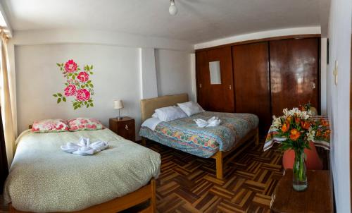 San Blas Casa | Terrace View House in Cusco Big Kitchen, Lounge and Private Yard